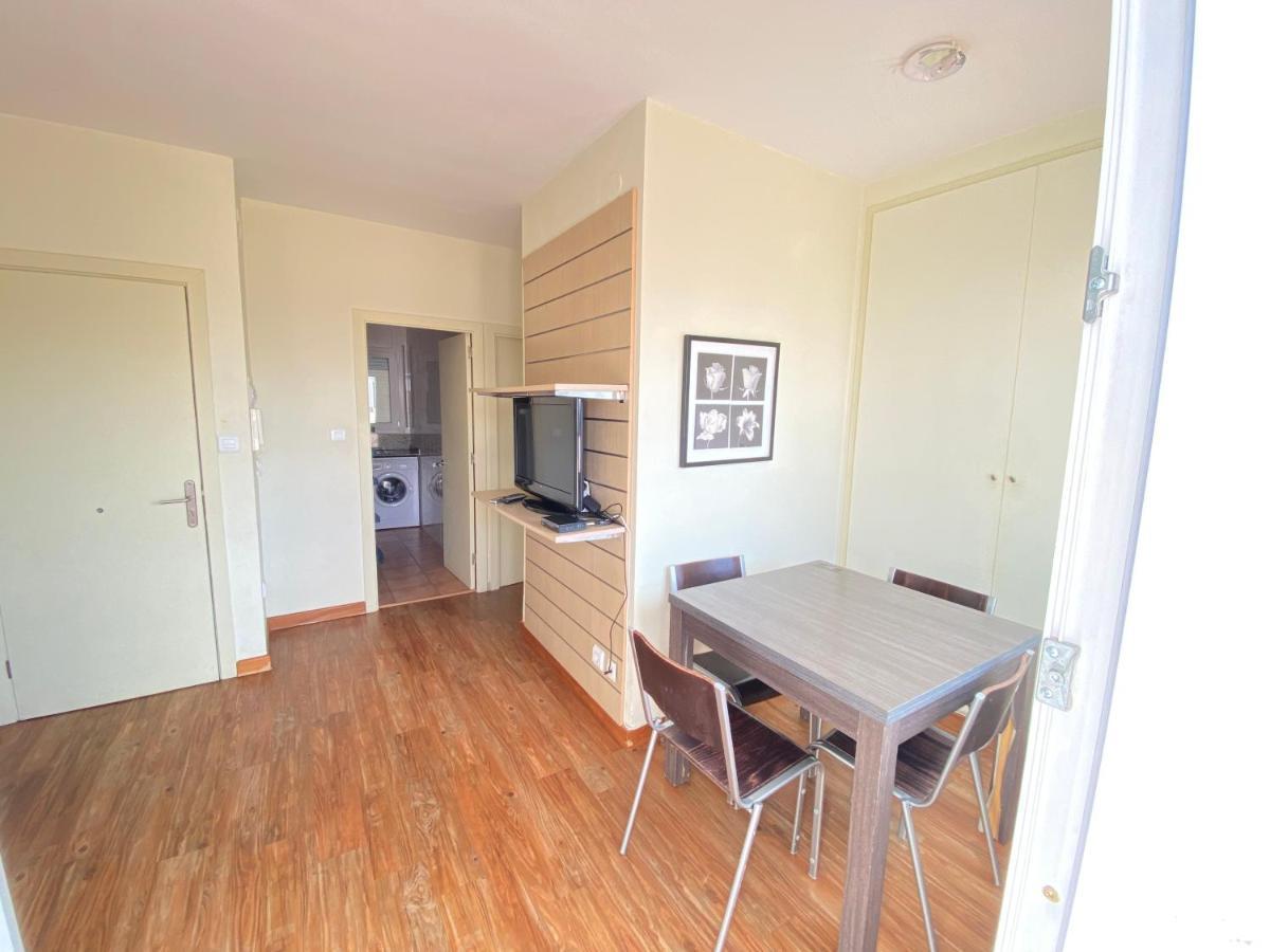 Agi Josep Sabater Apartment *